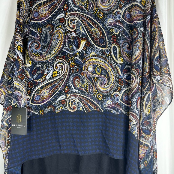 I.N. Studio Women's Paisley Sleeveless Blouse Size 2X - Picture 5 of 16